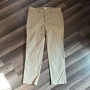 Gap slim city stretchy cropped pants size 6 only worn twice